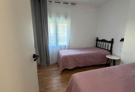 Sprzedaż - Apartament / Mieszkanie -
Torrevieja - Playa del Cura