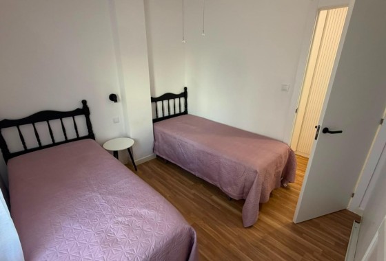Sprzedaż - Apartament / Mieszkanie -
Torrevieja - Playa del Cura