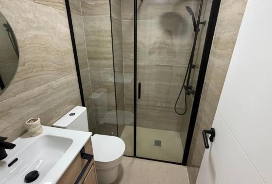 Sprzedaż - Apartament / Mieszkanie -
Torrevieja - Playa del Cura