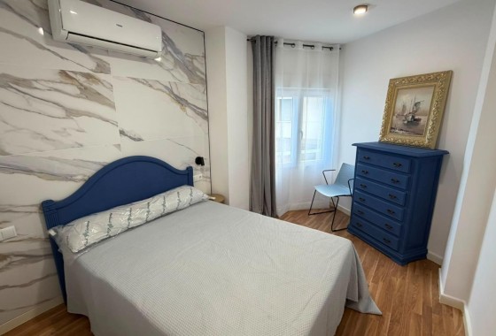 Sprzedaż - Apartament / Mieszkanie -
Torrevieja - Playa del Cura