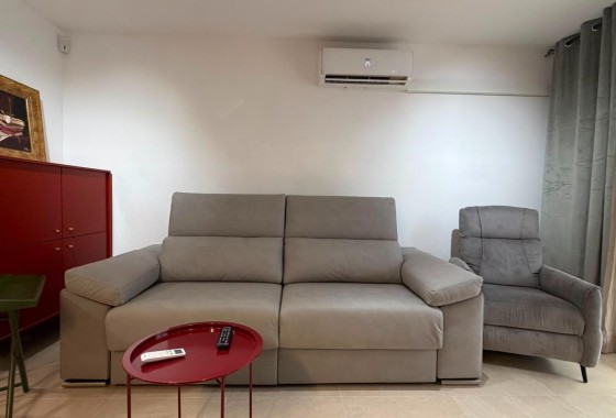 Sprzedaż - Apartament / Mieszkanie -
Torrevieja - Playa del Cura