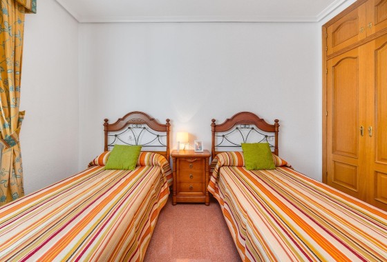 Sprzedaż - Apartament / Mieszkanie -
Torrevieja - Paseo maritimo