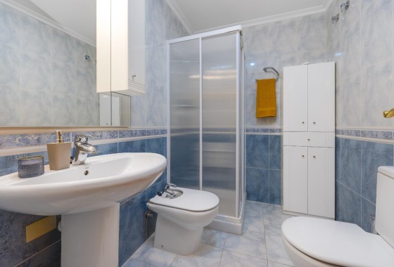 Sprzedaż - Apartament / Mieszkanie -
Torrevieja - Paseo maritimo