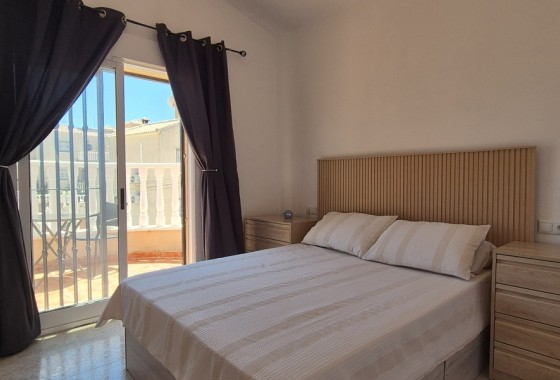 Venta - Chalet Independiente -
Villamartín