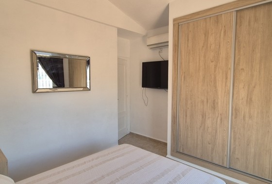 Venta - Chalet Independiente -
Villamartín