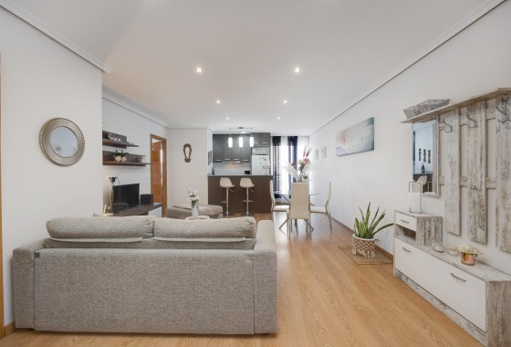 Wiederverkauf - Wohnung / Apartment -
Torrevieja
