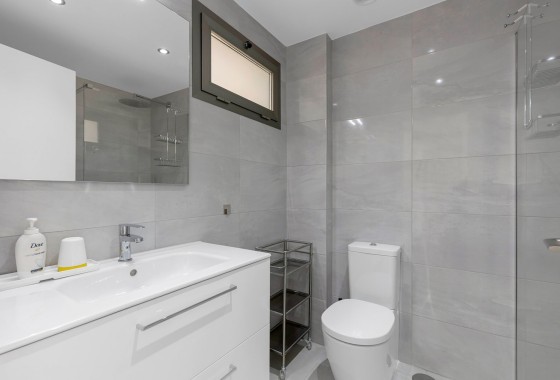 Venta - Apartamento / Piso -
Orihuela Costa