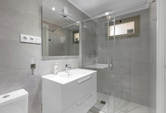 Venta - Apartamento / Piso -
Orihuela Costa