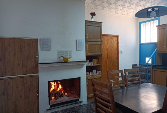 Revente - Maison de ville -
Pinoso - Inland