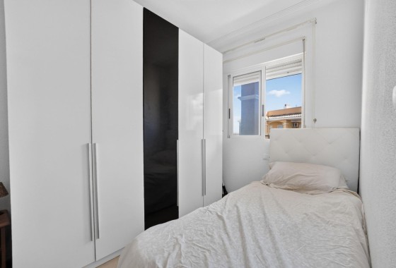 Herverkoop - Appartement / Flat -
Torrevieja - Torreblanca