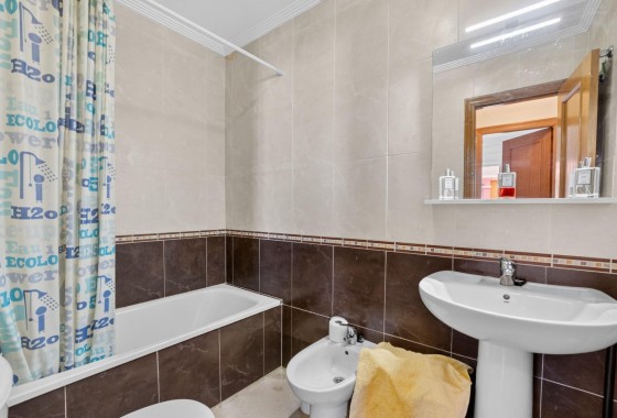 Herverkoop - Appartement / Flat -
Torrevieja - Torreblanca