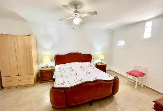 Resale - Detached Villa -
Daya Nueva