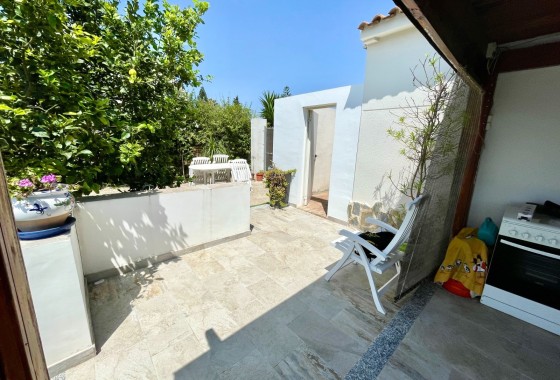 Resale - Detached Villa -
Daya Nueva