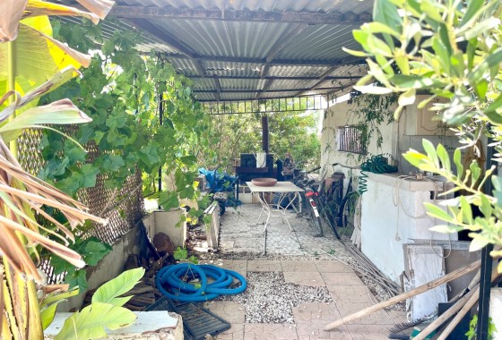 Resale - Detached Villa -
Daya Nueva