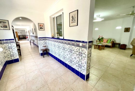 Resale - Detached Villa -
Daya Nueva
