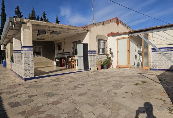 Venta - Finca / Casa de campo -
Novelda