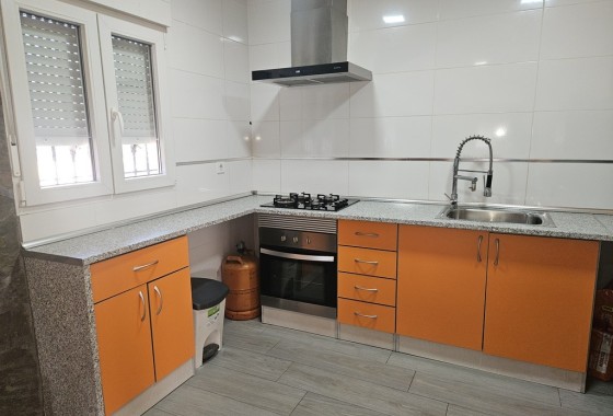 Venta - Finca / Casa de campo -
Novelda