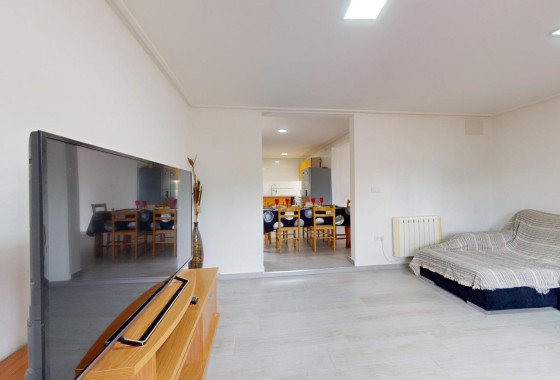 Venta - Finca / Casa de campo -
Novelda