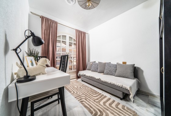 Sprzedaż - Apartament / Mieszkanie -
Torrevieja