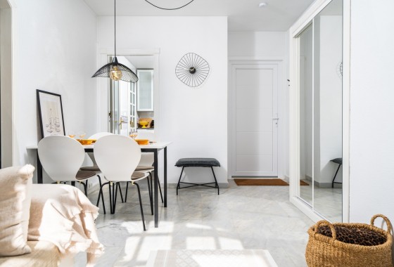 Sprzedaż - Apartament / Mieszkanie -
Torrevieja