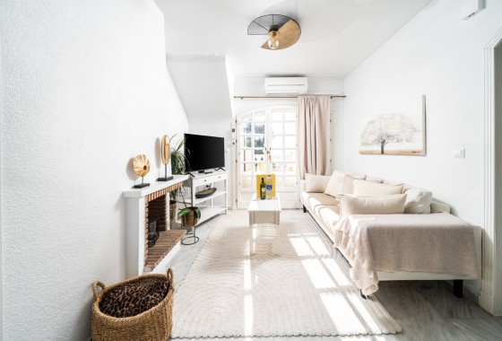 Sprzedaż - Apartament / Mieszkanie -
Torrevieja