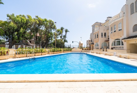 Sprzedaż - Apartament / Mieszkanie -
Torrevieja
