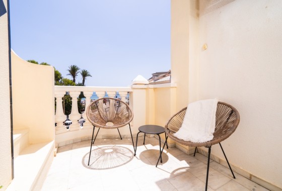 Sprzedaż - Apartament / Mieszkanie -
Torrevieja