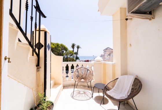 Sprzedaż - Apartament / Mieszkanie -
Torrevieja
