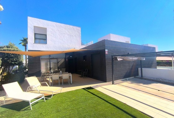 Revente - Villa mitoyenne -
Algorfa