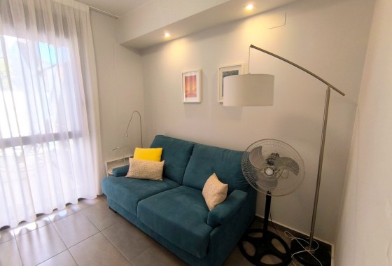 Revente - Villa mitoyenne -
Algorfa