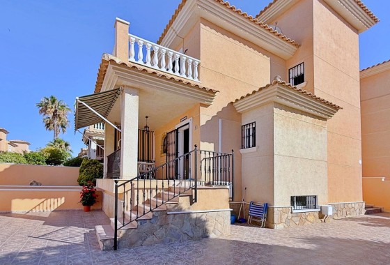 Revente - Villa Individuelle -
Orihuela - Orihuela Costa