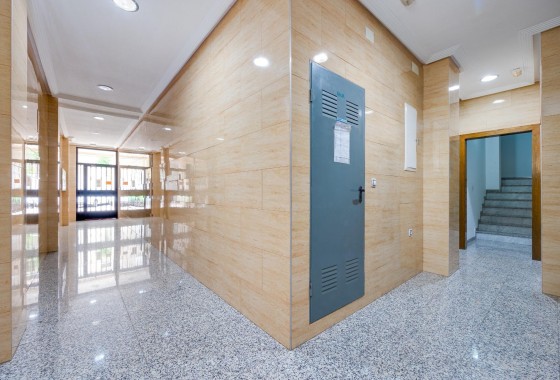 Sprzedaż - Apartament / Mieszkanie -
Torrevieja - Parque de las Naciones