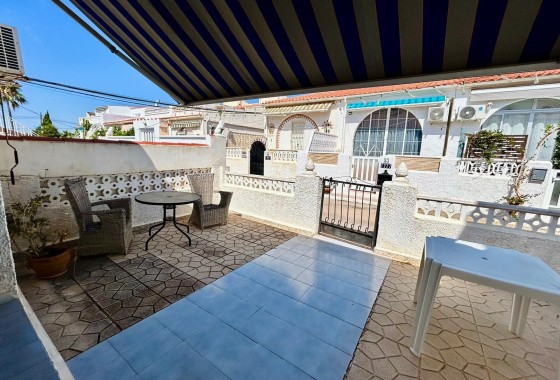 Herverkoop - Rijhuis -
Torrevieja