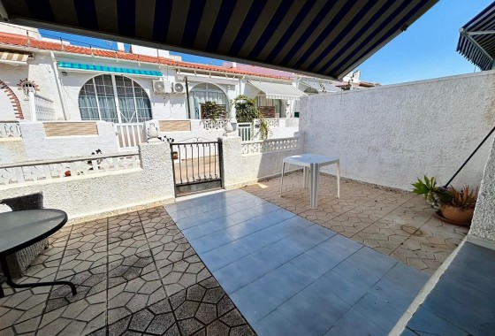 Herverkoop - Rijhuis -
Torrevieja