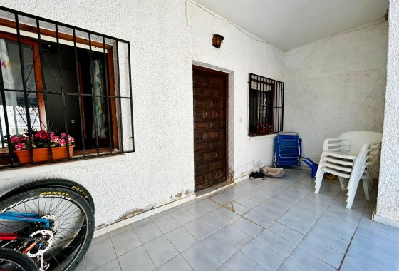 Herverkoop - Rijhuis -
Torrevieja
