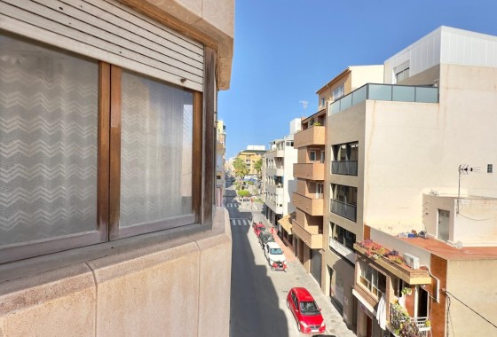 Venta - Apartamento / Piso -
Torrevieja