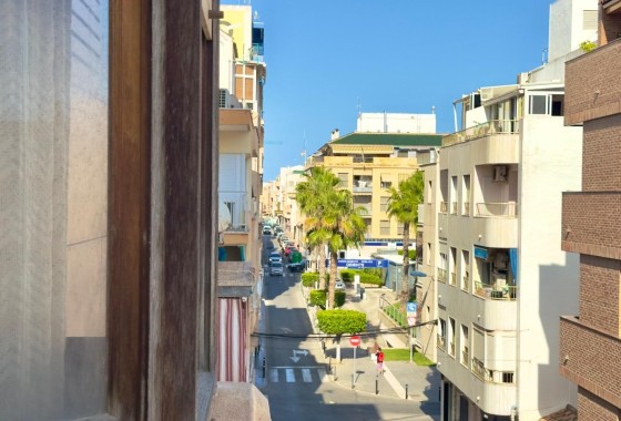 Venta - Apartamento / Piso -
Torrevieja