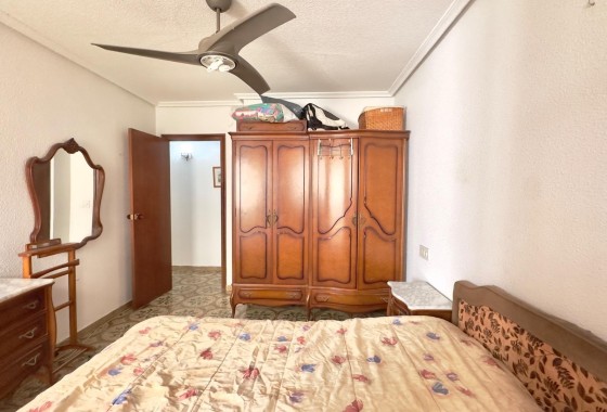 Venta - Apartamento / Piso -
Torrevieja