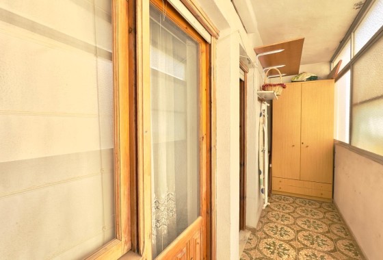 Venta - Apartamento / Piso -
Torrevieja