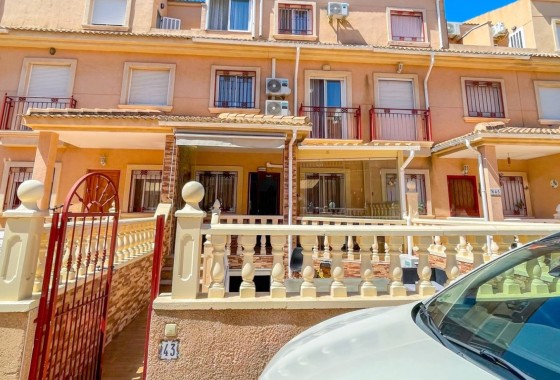 Herverkoop - Rijhuis -
Orihuela Costa - Playa Flamenca