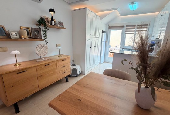 Resale - Semi Detached Villa -
Los Montesinos - Urbanizacion montesol