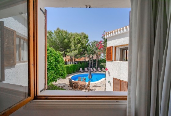 Herverkoop - Vrijstaande Villa -
Cabo Roig