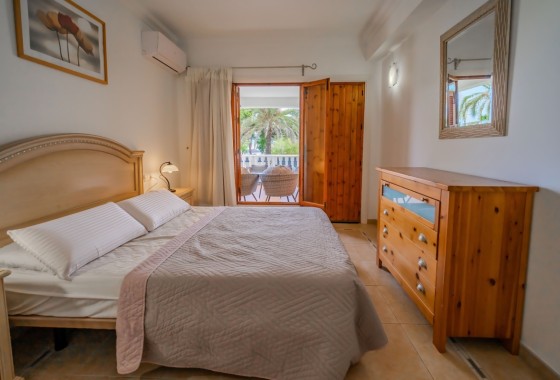 Herverkoop - Vrijstaande Villa -
Cabo Roig