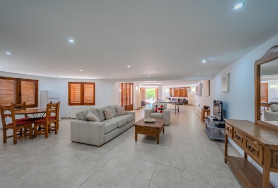 Herverkoop - Vrijstaande Villa -
Cabo Roig