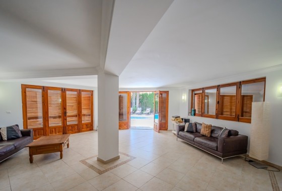 Herverkoop - Vrijstaande Villa -
Cabo Roig
