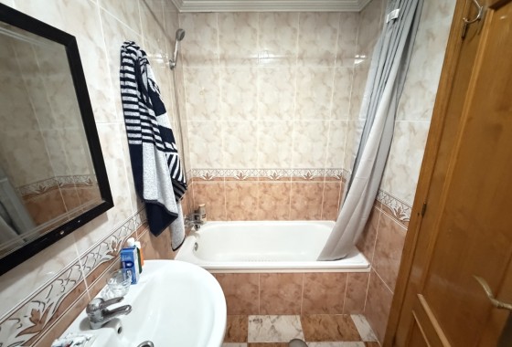 Wiederverkauf - Wohnung / Apartment -
Villamartín