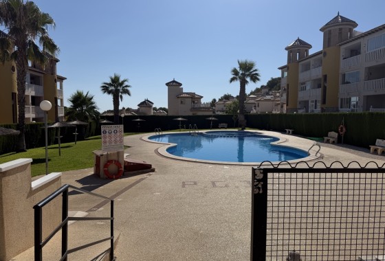 Wiederverkauf - Wohnung / Apartment -
Villamartín