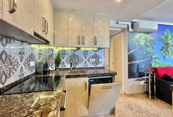 Wiederverkauf - Wohnung / Apartment -
Torrevieja - La Mata