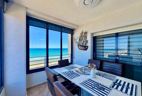 Sprzedaż - Apartament / Mieszkanie -
Torrevieja - La Mata