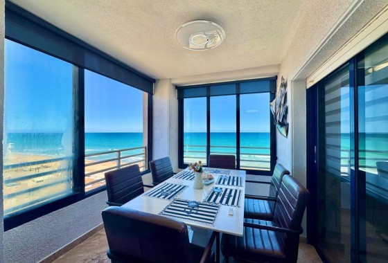 Wiederverkauf - Wohnung / Apartment -
Torrevieja - La Mata